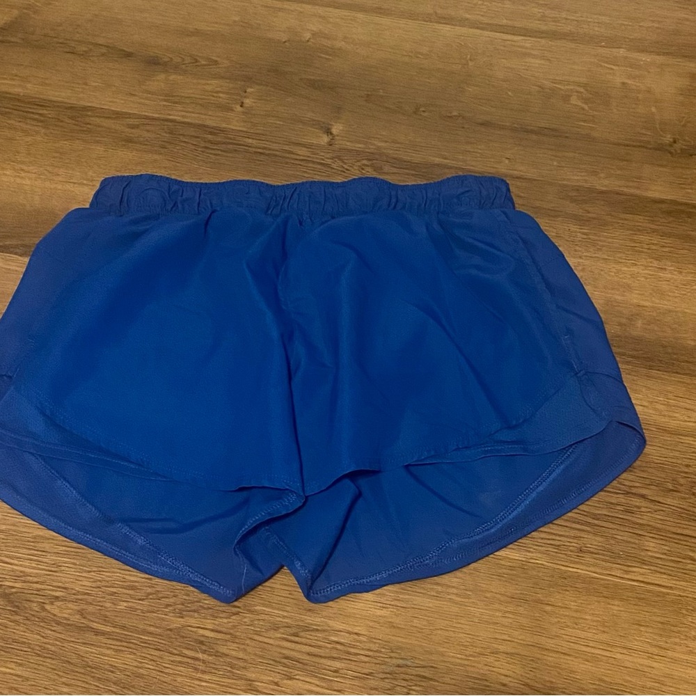 Avis women’s running shorts